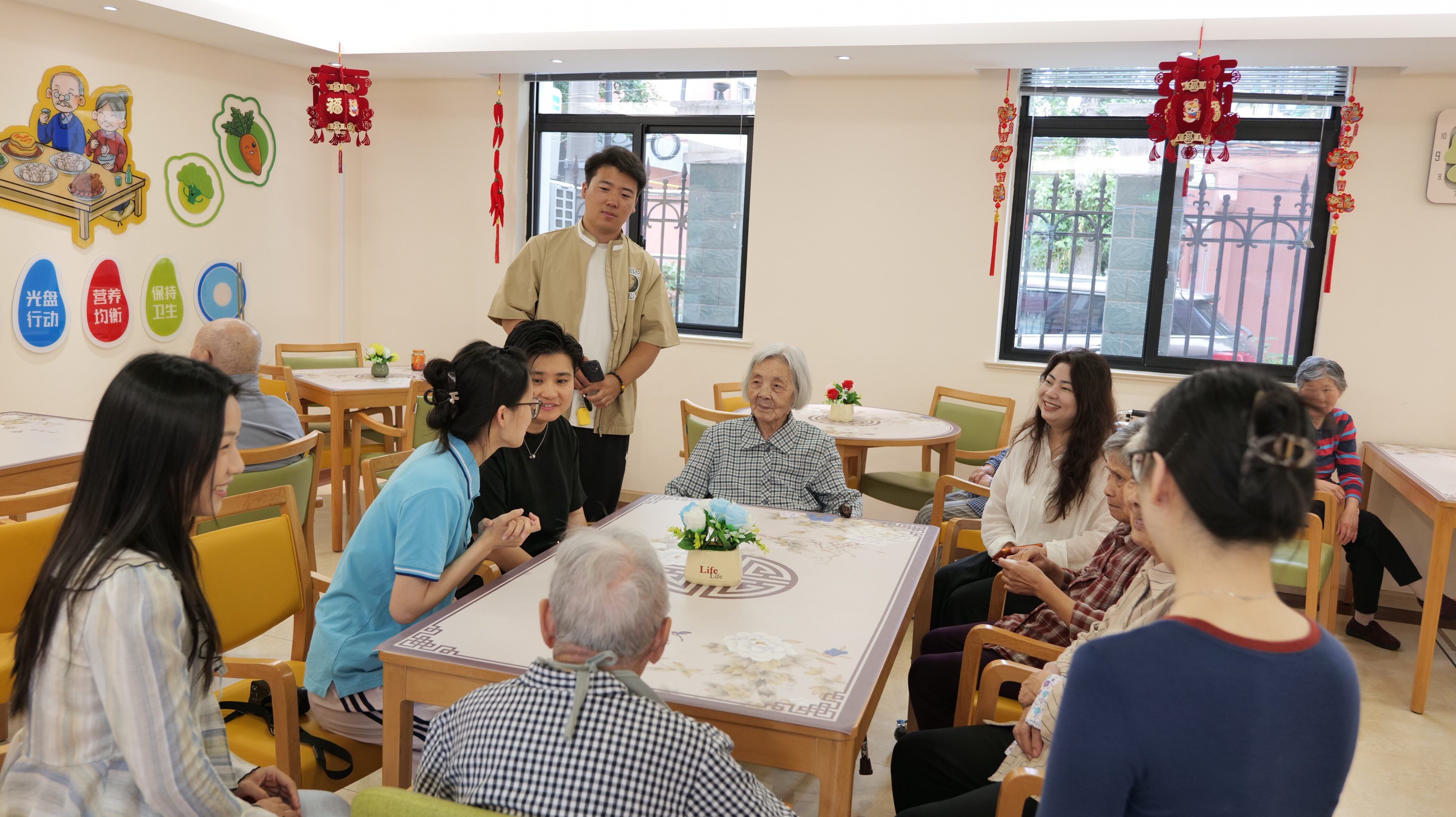 政企暖心助老 安行未来常态化开展养老公益共建活动